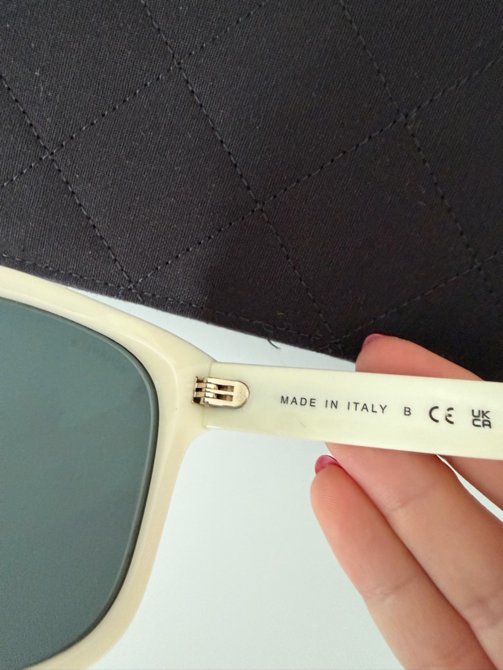 CHANEL White Pearl Sunglasses - Picture 5 of 6